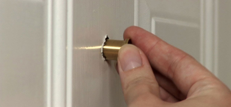 peephole door repair in Miami Beach
